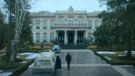 A visit to Reginald Hargreeves (Image via Netflix)